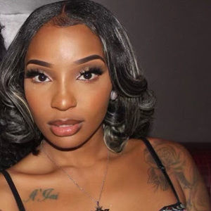 Meet your Posher, Miya